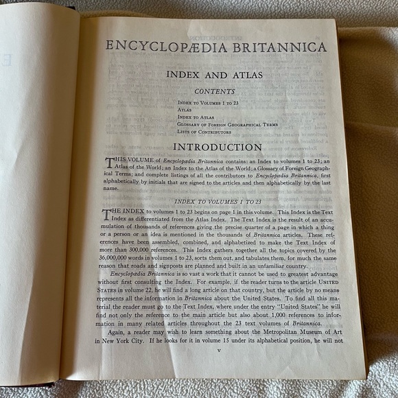 1968 Encyclopaedia Britannica(complete set) - Picture 5 of 10